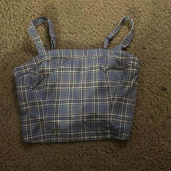 Hollister Tops - Blue and white holster plaid crop top. Adjustable straps. Lightly worn.